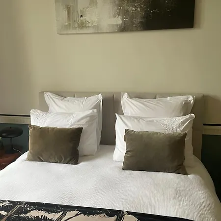 Domaine De Marculfo Guest house