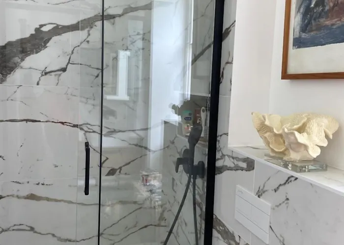 Domaine De Marculfo בית הארחה 3*