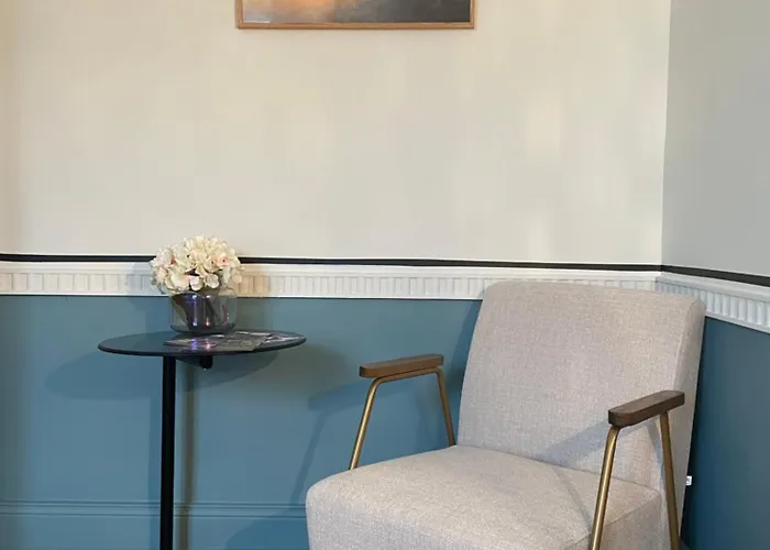 בית הארחה Domaine De Marculfo 3*